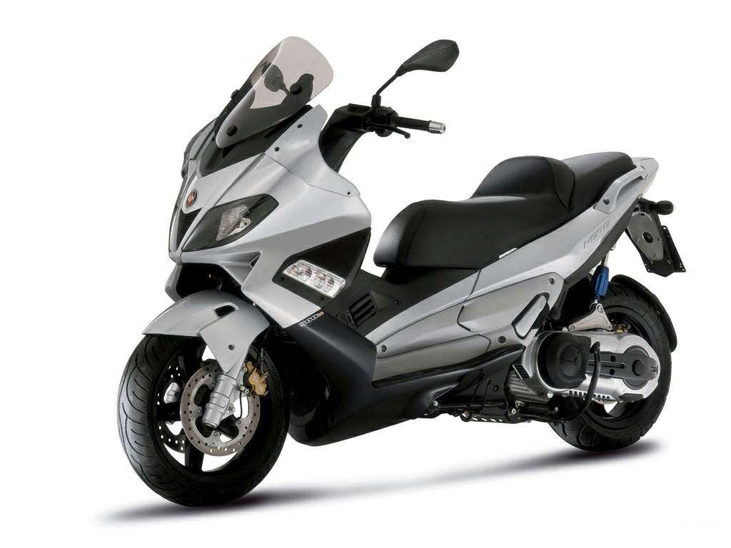 Gilera Motosiklet Nexus 300